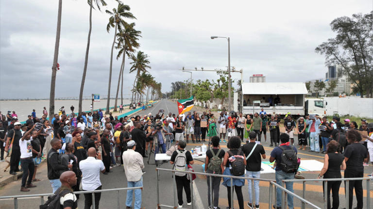 Artistas em Maputo Gritam “Basta” Contra a Violência em Moçambique