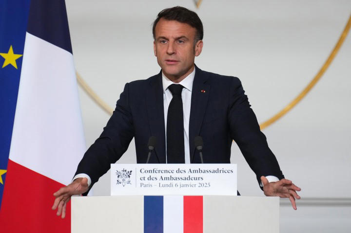 Macron defende o realismo de Kiev em questões territoriais